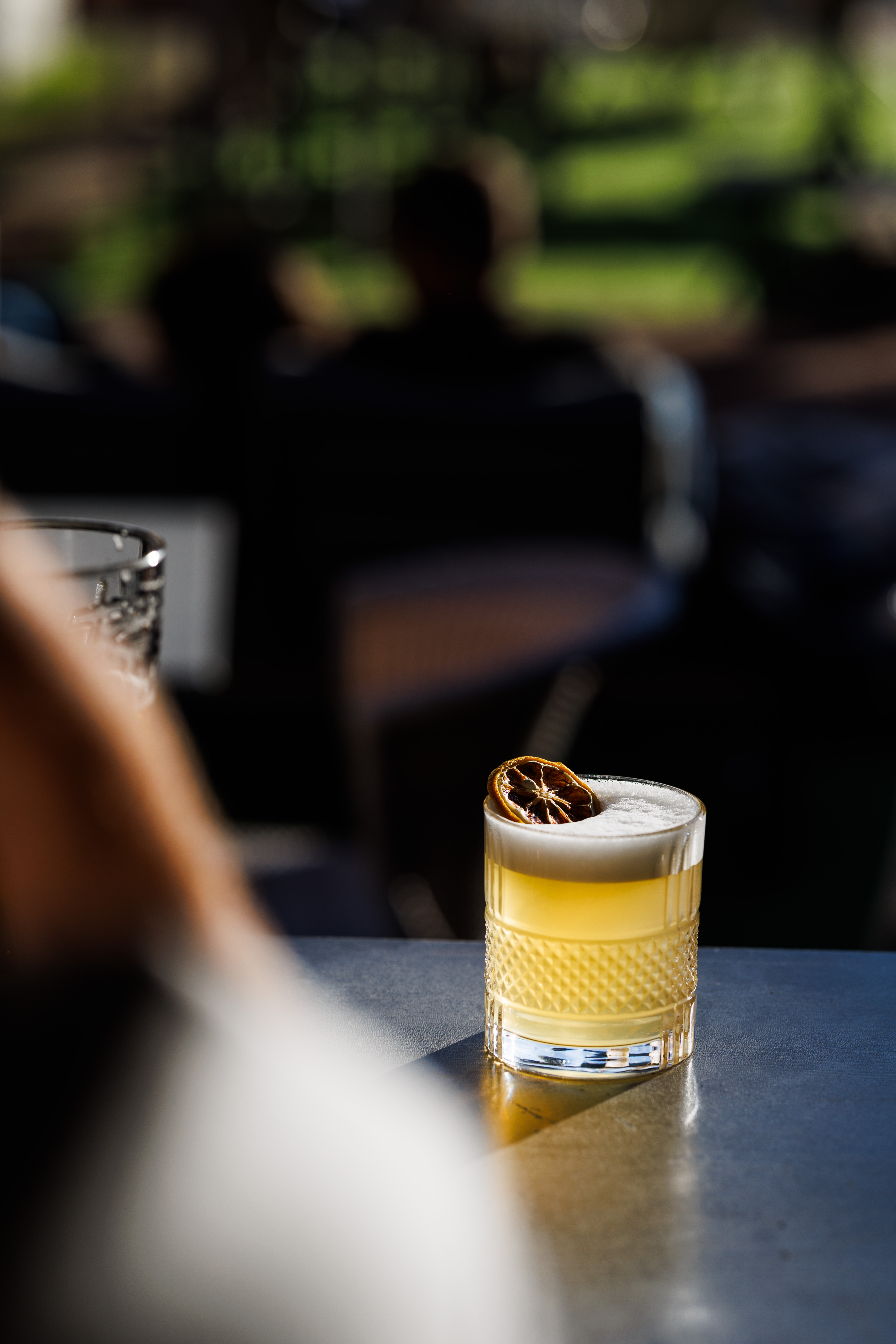Cocktail servi sur la terrasse du Rambler